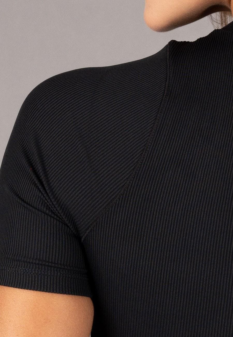 BREEZE TOP WOMEN - BLACK - 7